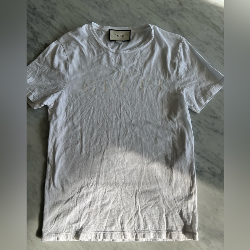 Authentic Gucci Tee White EUC Gucci Label across front Small